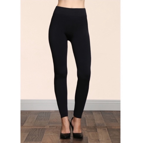 Boutique Fleece lined leggings. More colors. - Picture 2 of 8